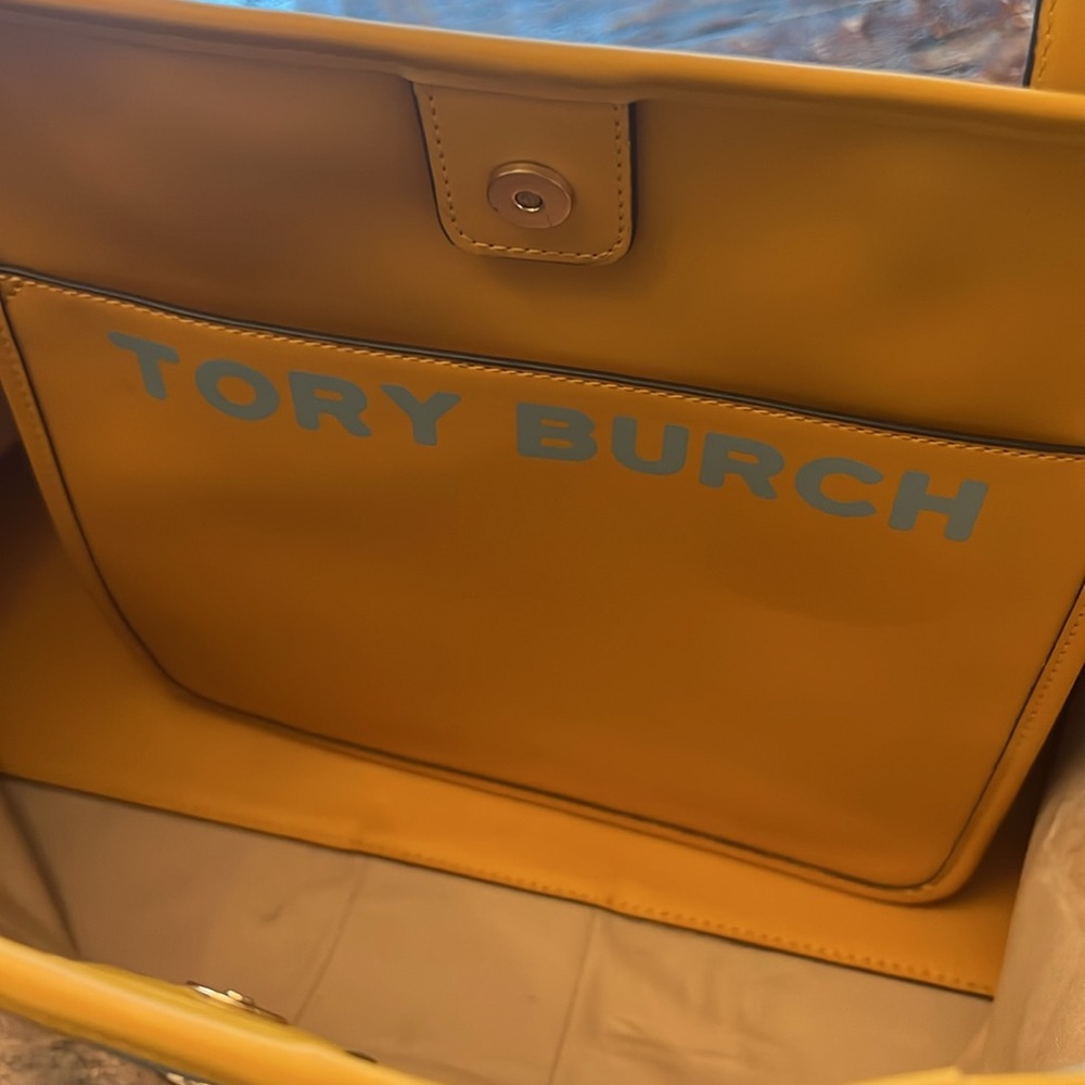 Tory Burch Yellow and Red Tote Bag with Vibrant Design - Picture 2 of 7